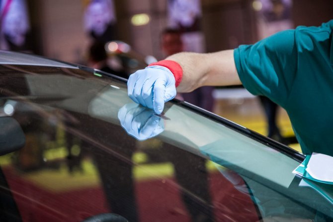 Window Tinting Moorpark CA - Expert Car and Auto Window Tinting Solutions with Simi Valley Speedy Glass